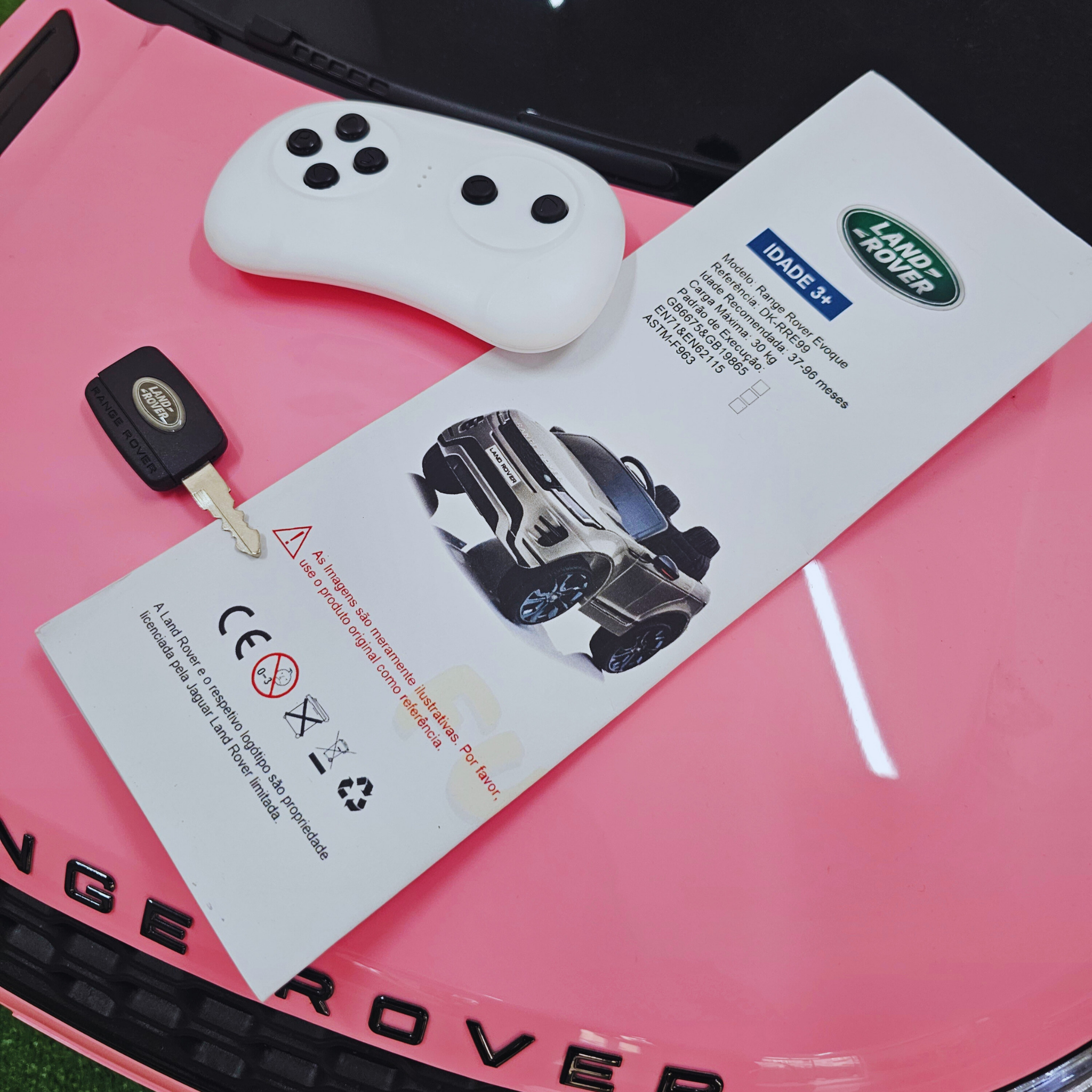 Coche Eléctrico para Niños RANGE ROVER EVOQUE 12v Rosa c/ RUEDAS DE GOMA & ASIENTO DE PIEL