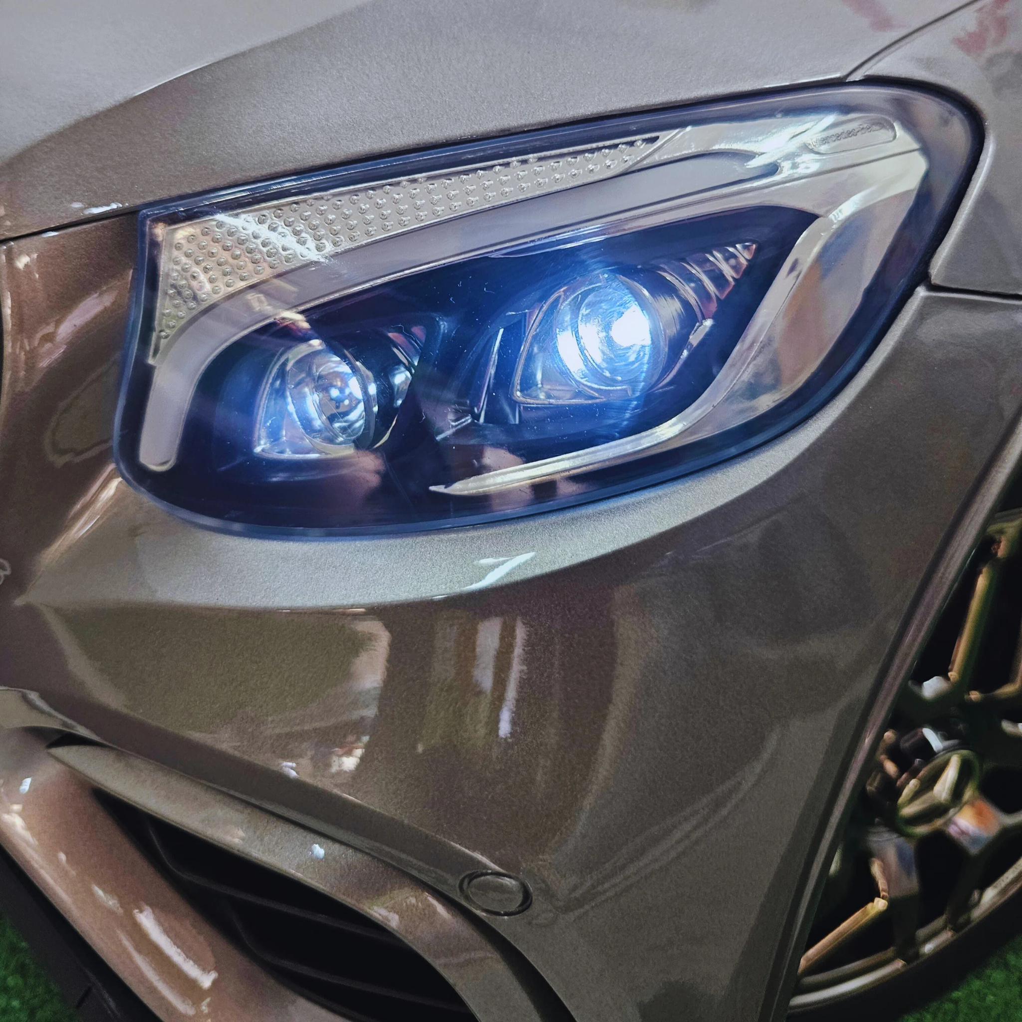 Coche Eléctrico para Niños MERCEDES GLC63S 4x4 12v Blanco