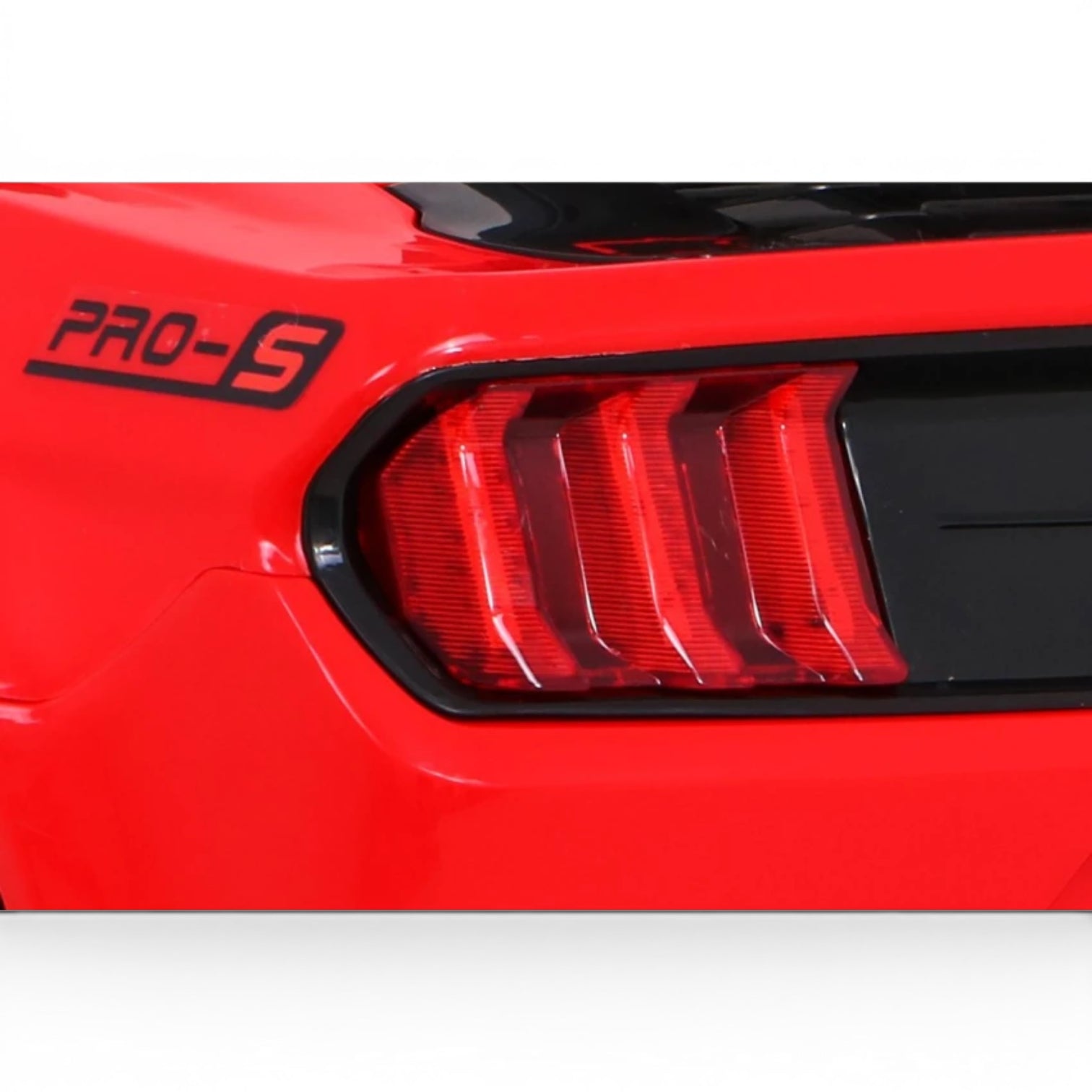 Carro Elétrico para Criança GT Style Vermelho 12v c/ RODAS DE BORRACHA & ASSENTO EM PELE