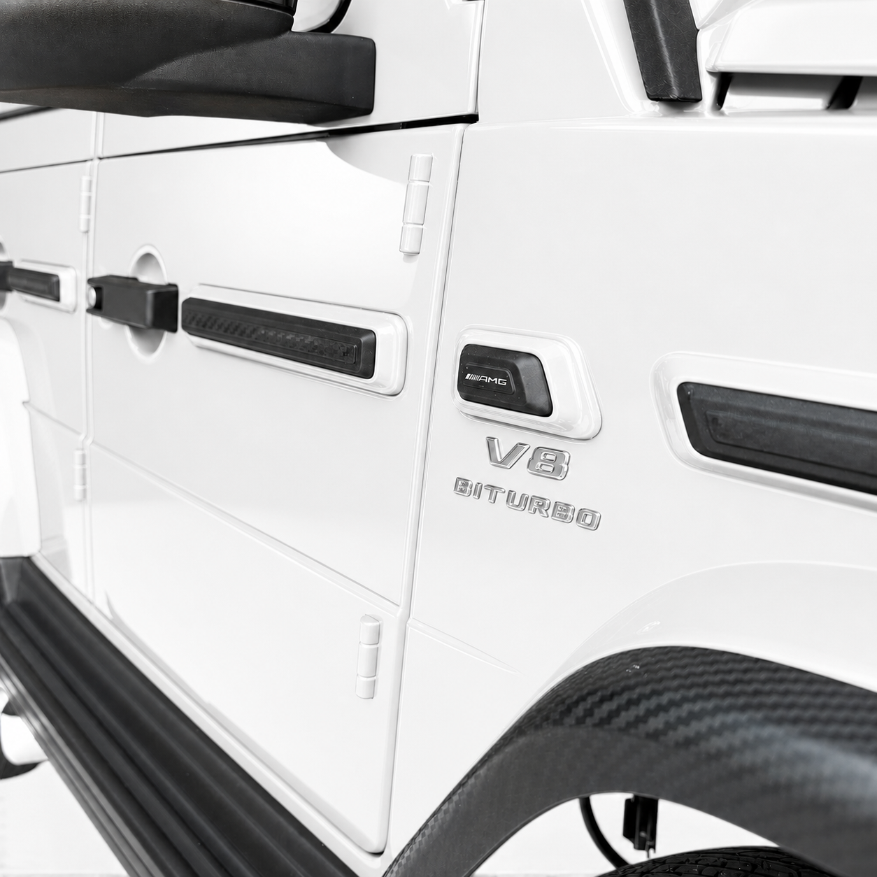 Carro Elétrico para Criança MERCEDES G63 AMG XXL Branco 24v MP4 4x4 c/ RODAS DE BORRACHA & ASSENTO EM PELE