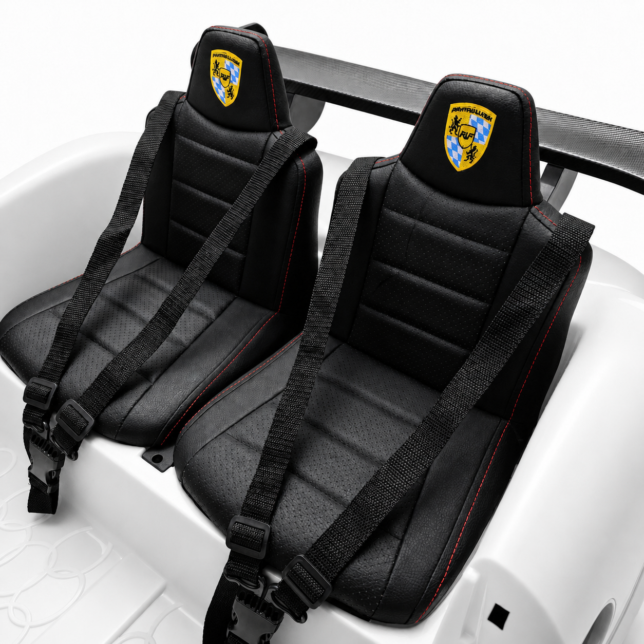 Carro Elétrico para Criança RUF CTT Branco 4x4 24v c/ RODAS DE BORRACHA & ASSENTO EM PELE