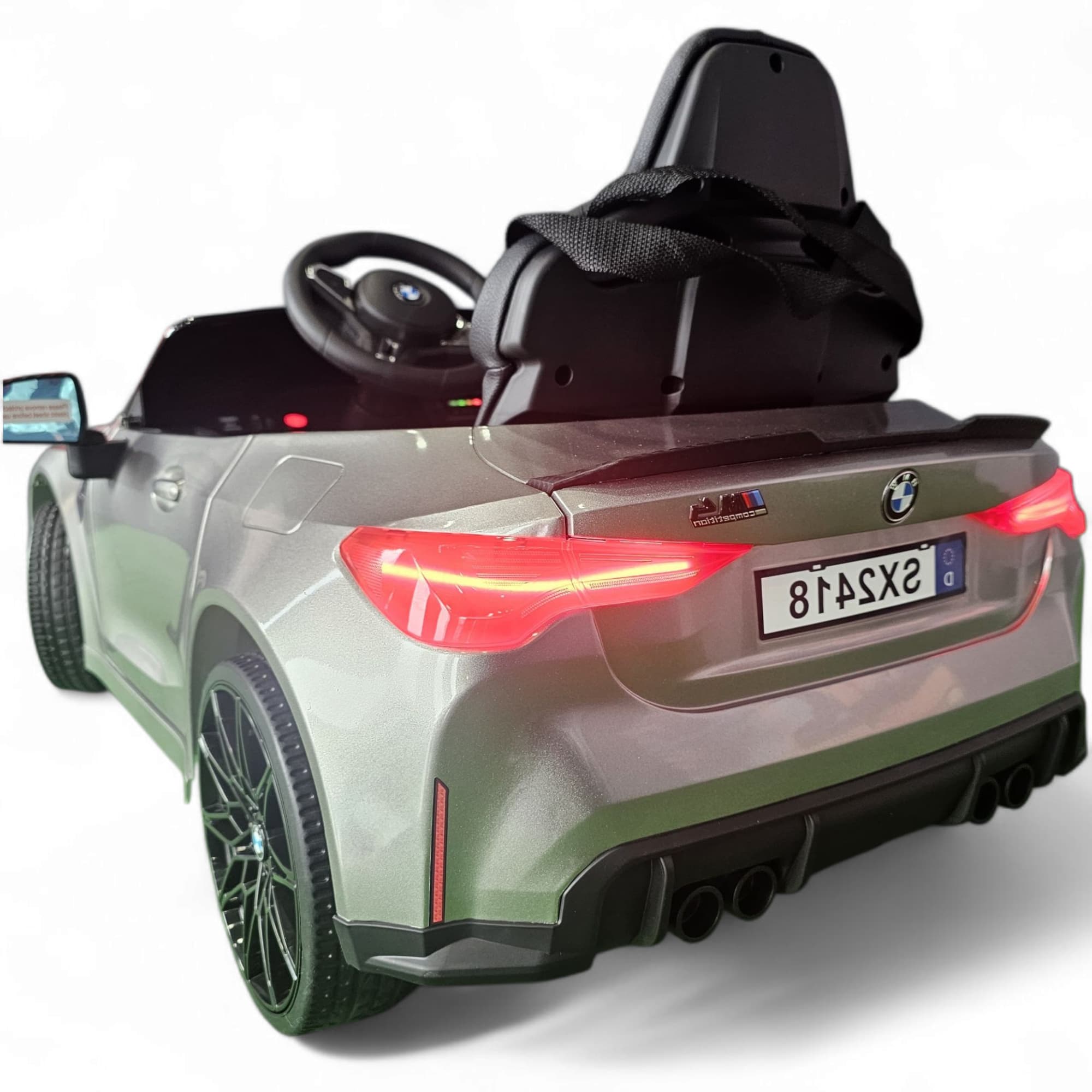 Carro Elétrico para Criança BMW M4 12v Cinza Metalizado c/ RODAS DE BORRACHA & ASSENTO EM PELE