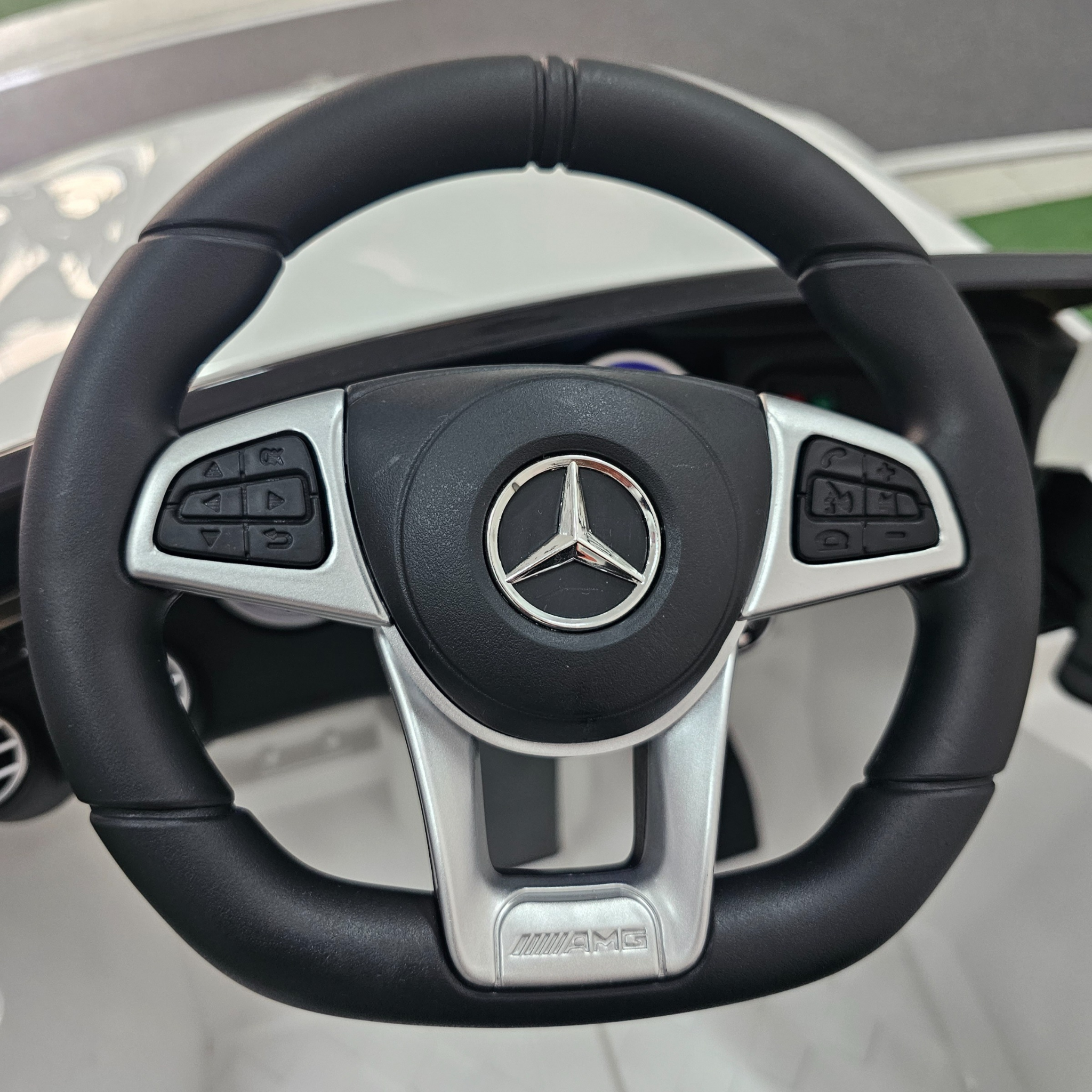 Coche Eléctrico para Niños MERCEDES GLC63S 4x4 12v Blanco 