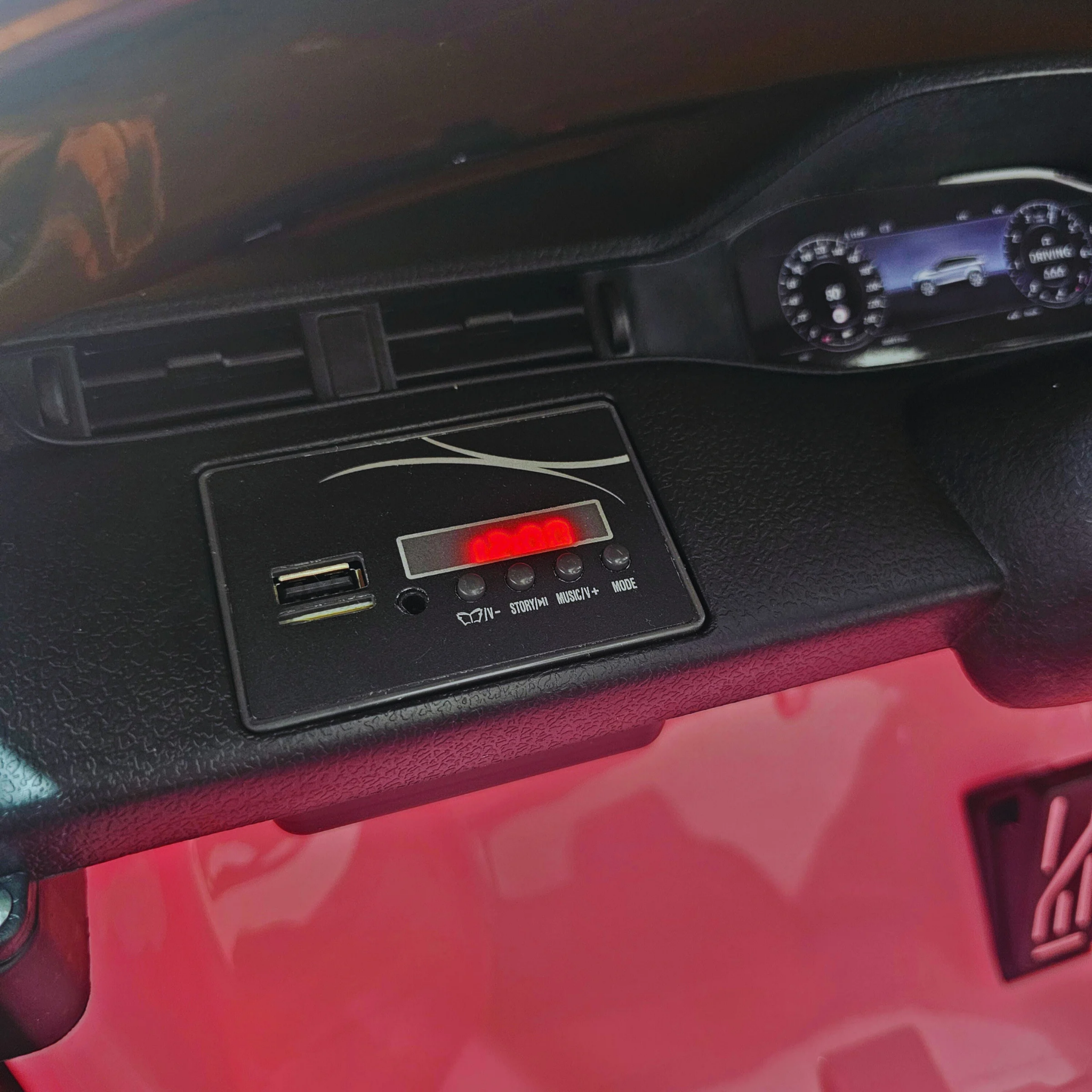 Coche Eléctrico para Niños RANGE ROVER EVOQUE 12v Rosa c/ RUEDAS DE GOMA & ASIENTO DE PIEL